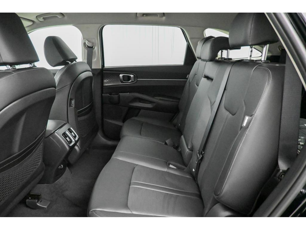 2026 Kia Sorento S - Photo 11