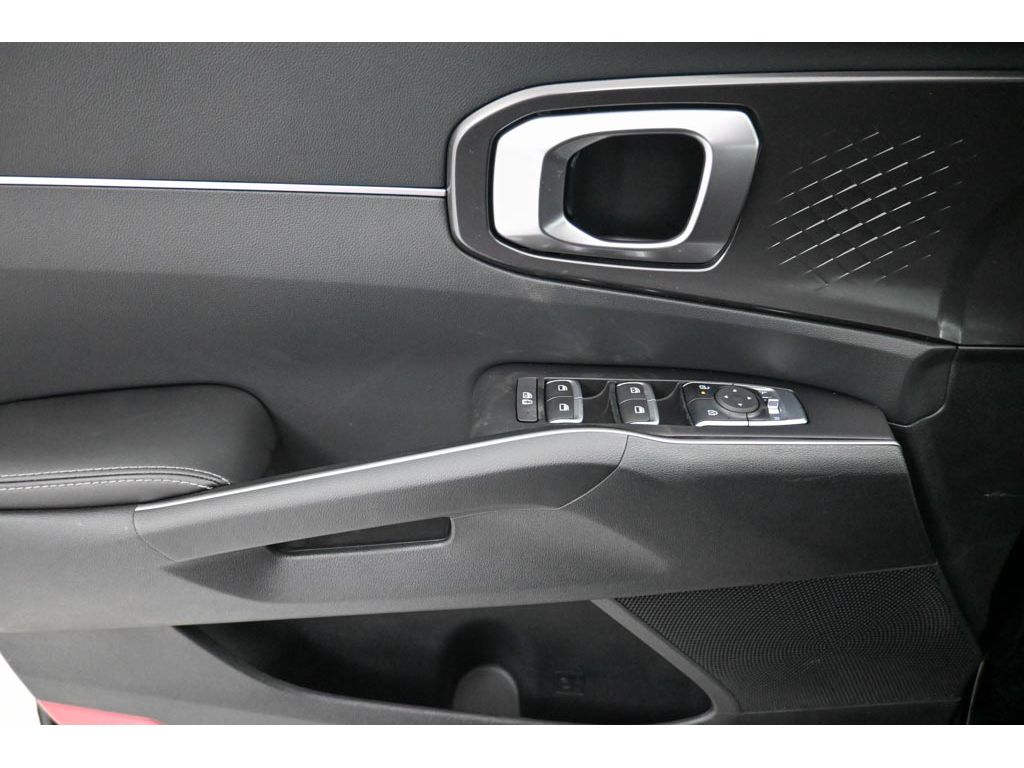 2026 Kia Sorento S - Photo 13