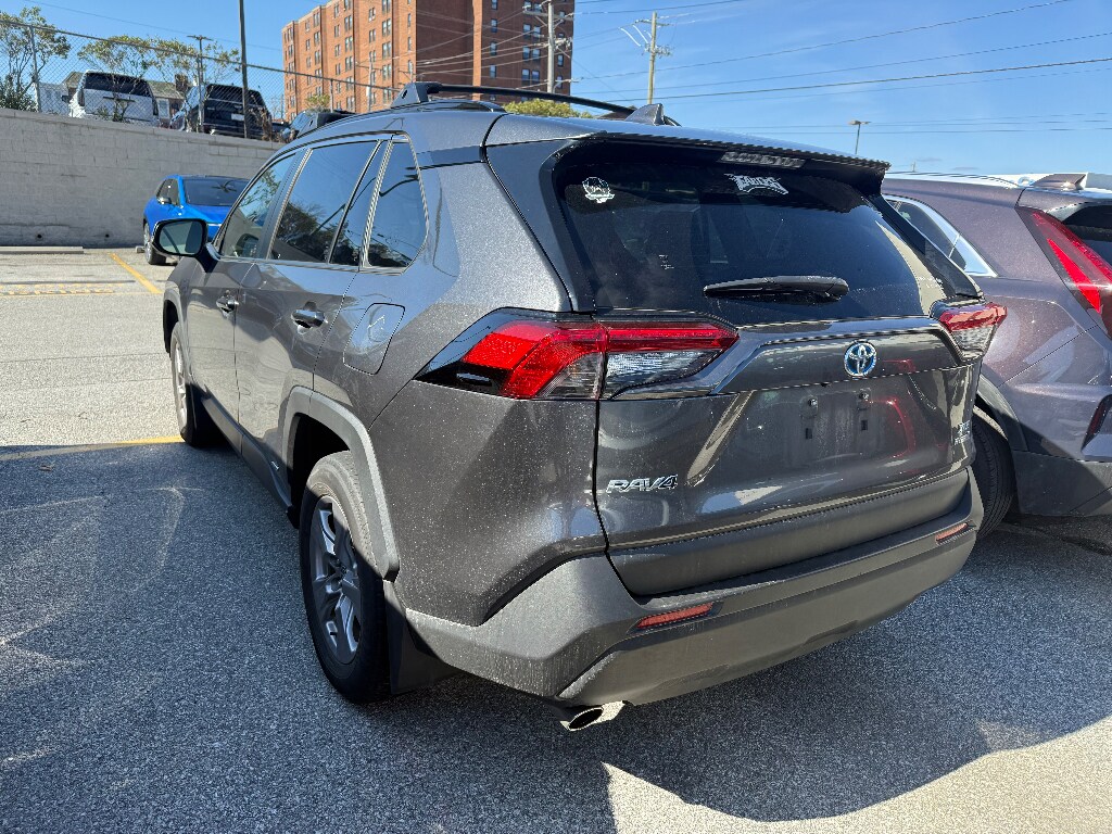 Used 2022 Toyota RAV4 Hybrid XLE SUV