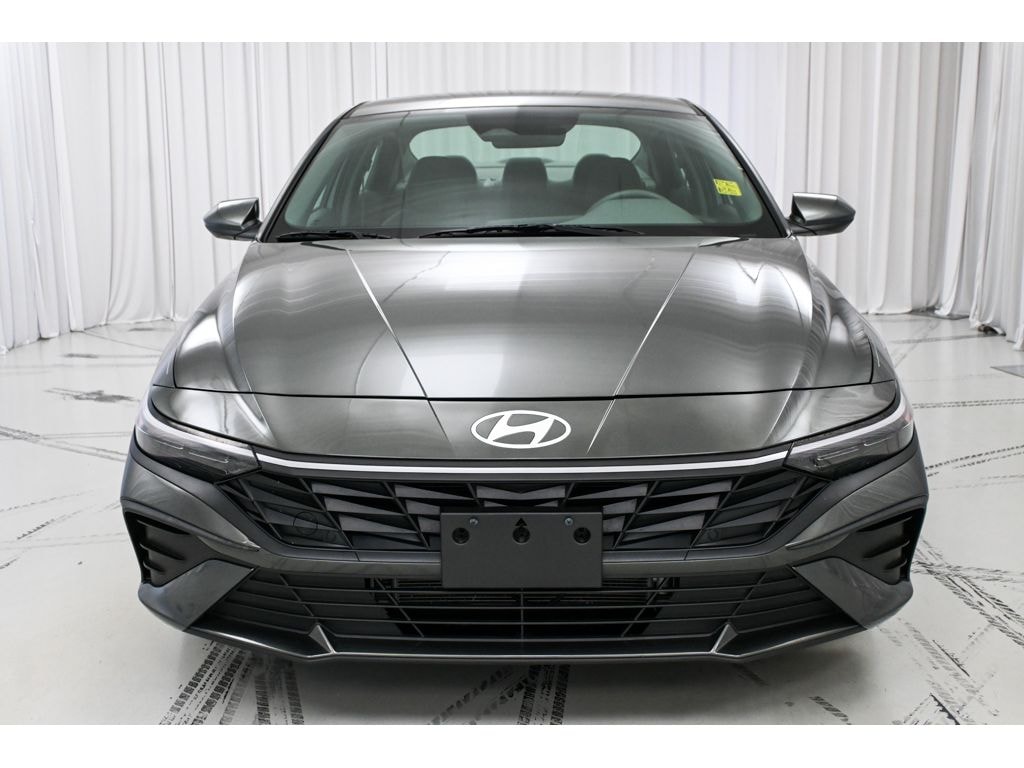Used 2024 Hyundai Elantra Hybrid Blue Sedan