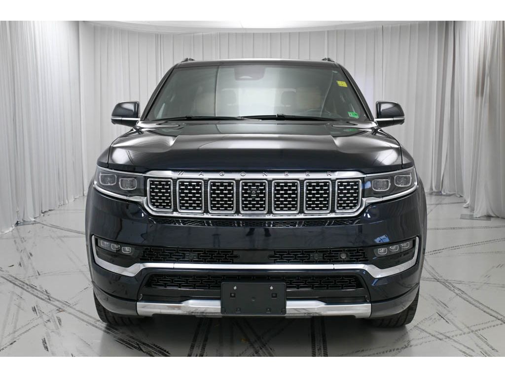 2022 Jeep Grand Wagoneer III photo 3