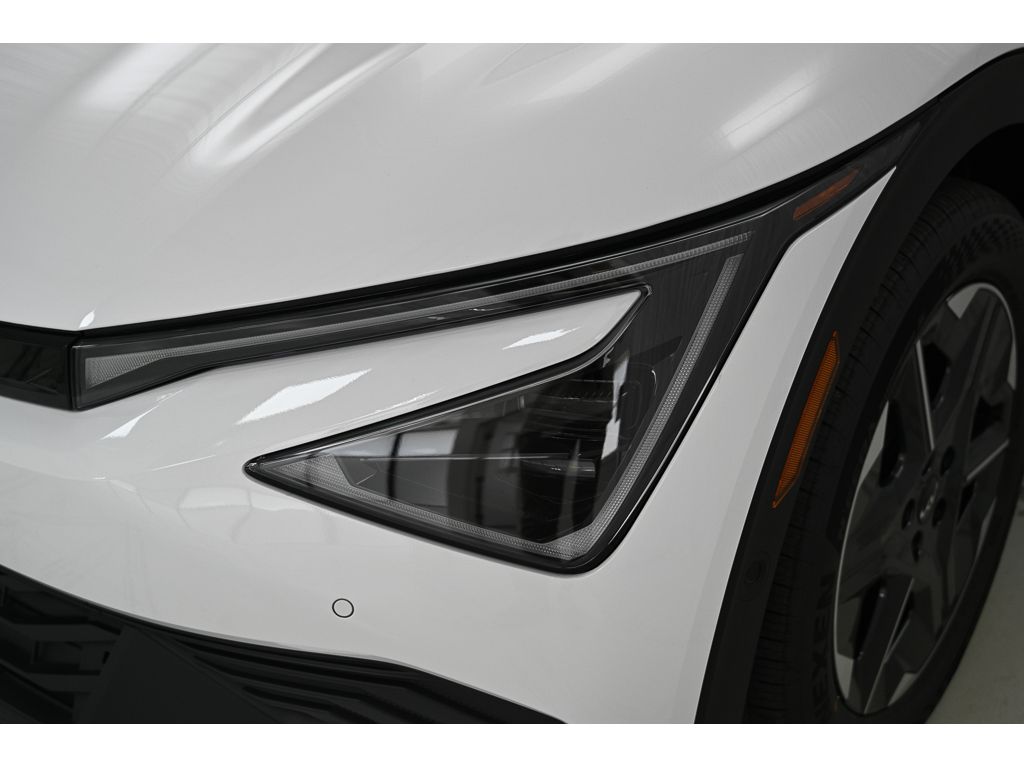 2025 Kia EV6 Light L/R - Photo 9