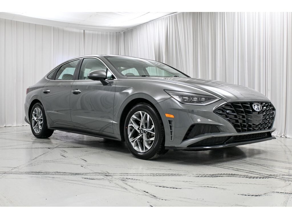 Used 2023 Hyundai Sonata SEL Sedan