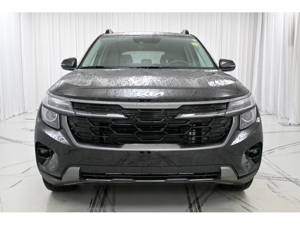 2024 Kia Seltos X-Line photo 2