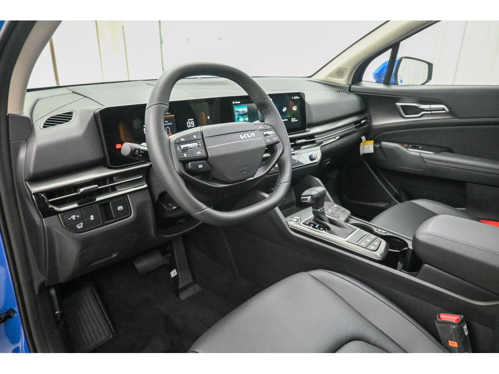 2026 Kia Sportage EX - Photo 16