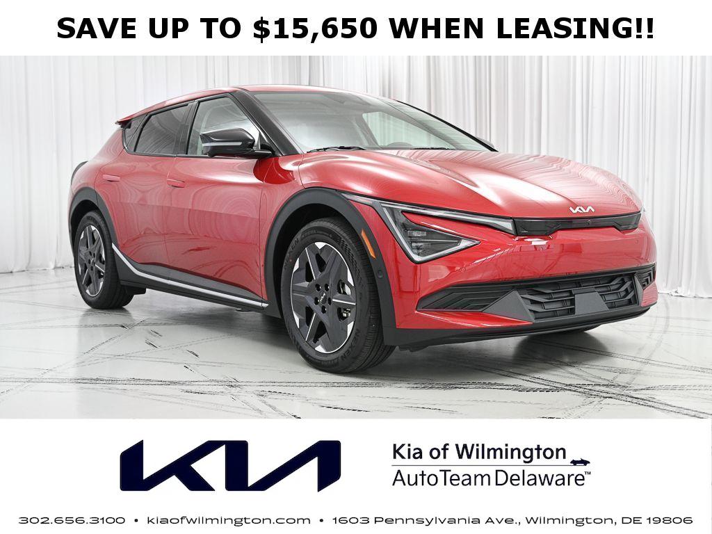 2025 Kia EV6 Light L/R's photo