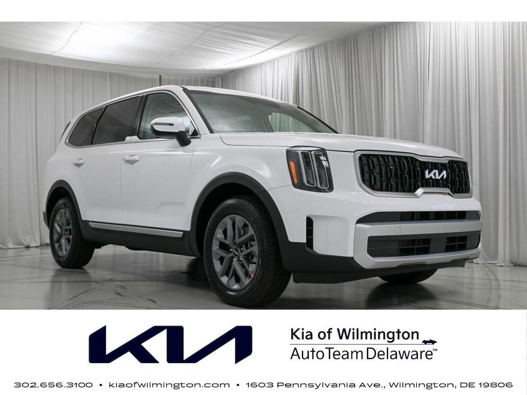 2025 Kia Telluride LX's photo