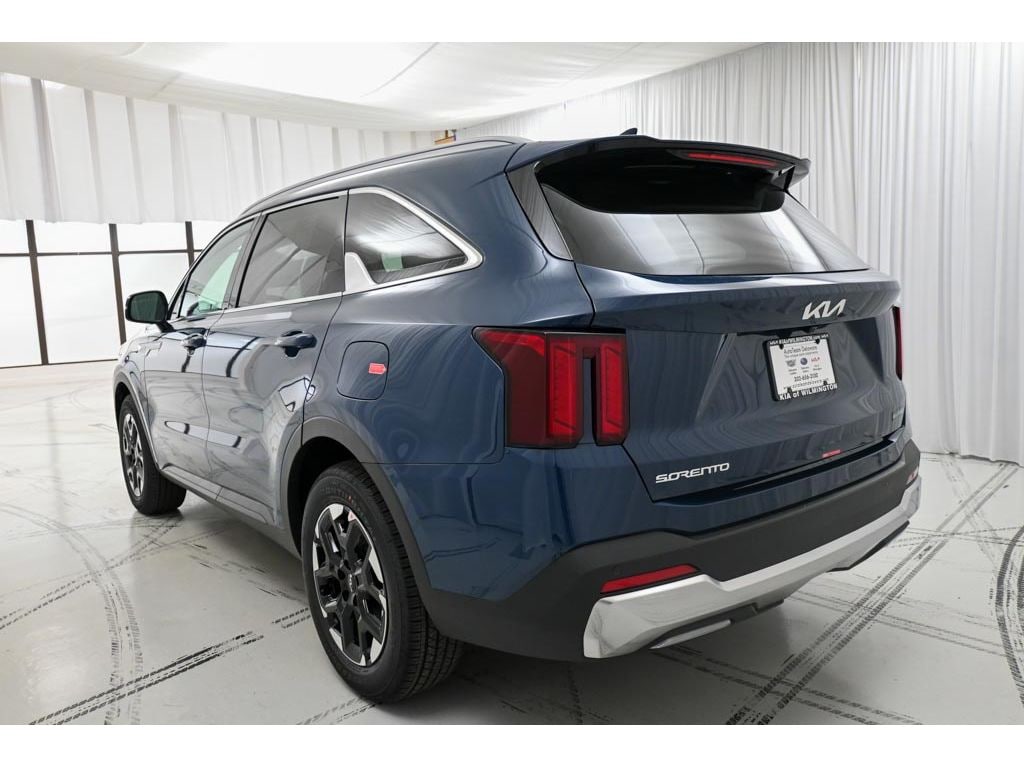 New 2026 Kia Sorento Sorento S FWD With Pano Package SUV