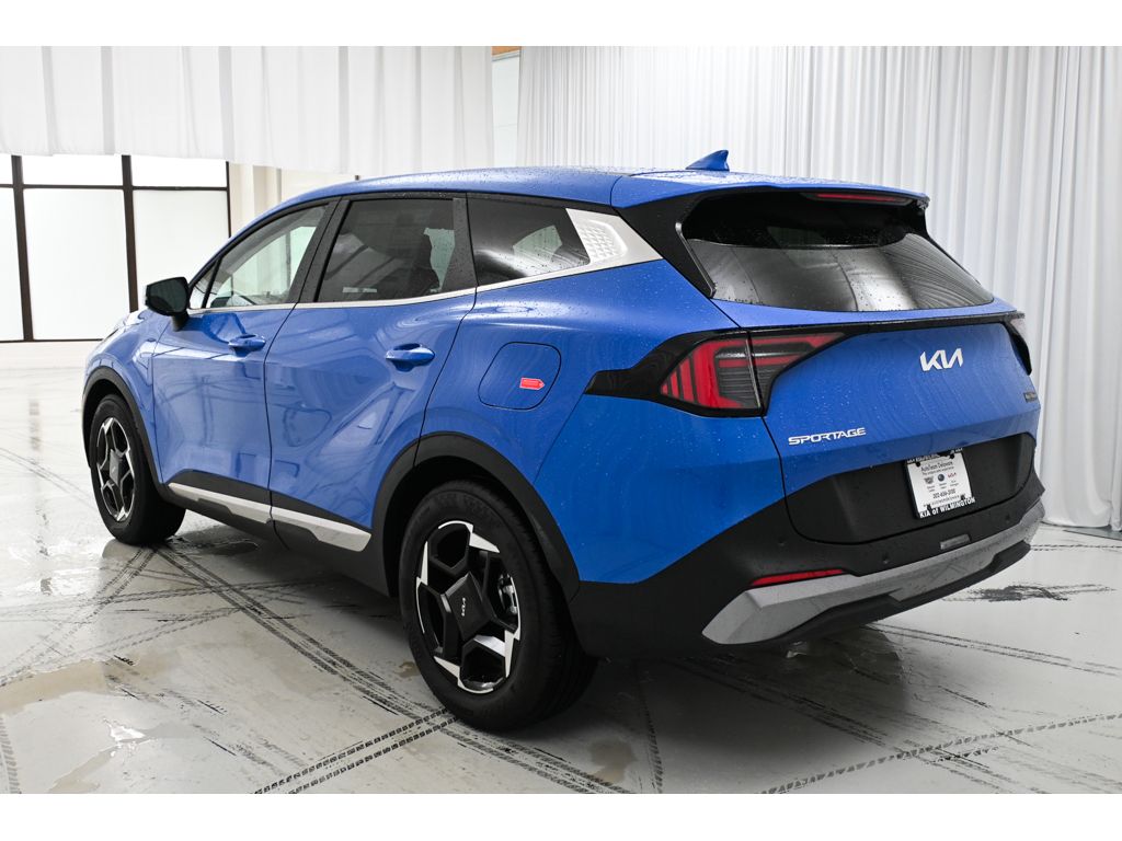 2026 Kia Sportage EX - Photo 5