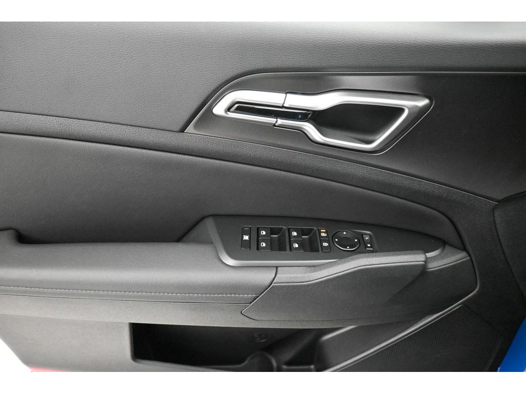 2026 Kia Sportage EX - Photo 14