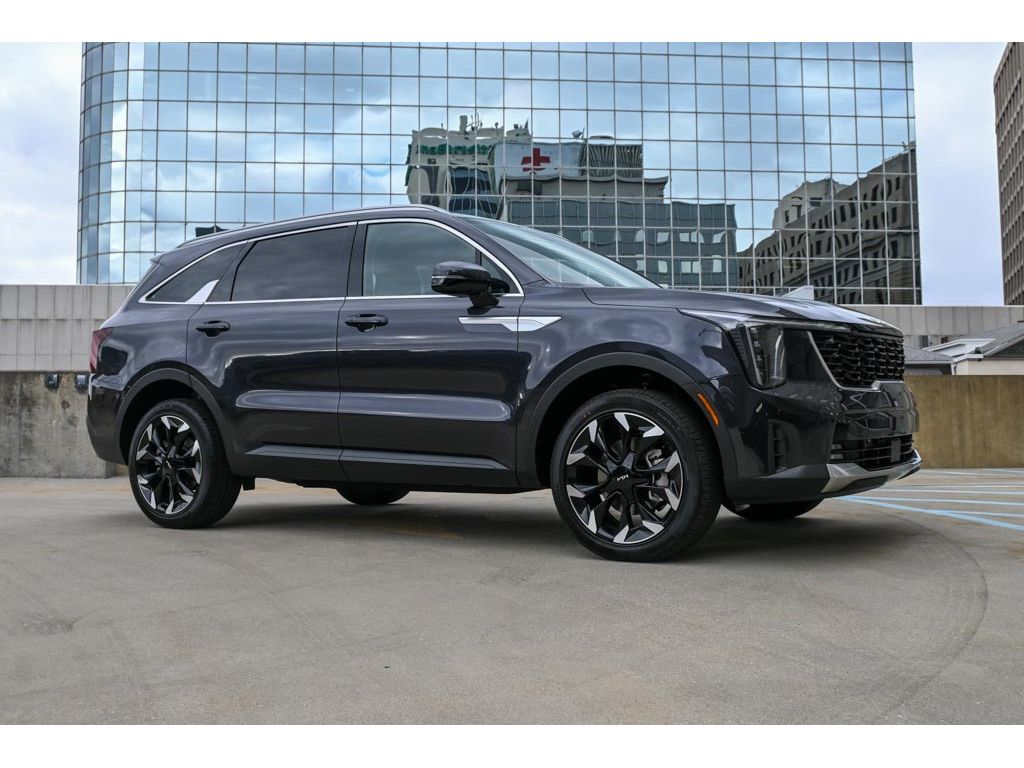 2026 Kia Sorento EX photo 2