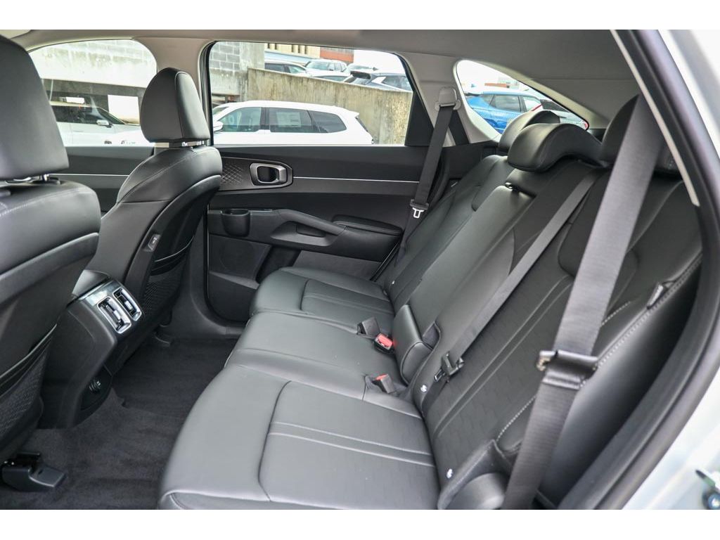 2026 Kia Sorento S - Photo 13
