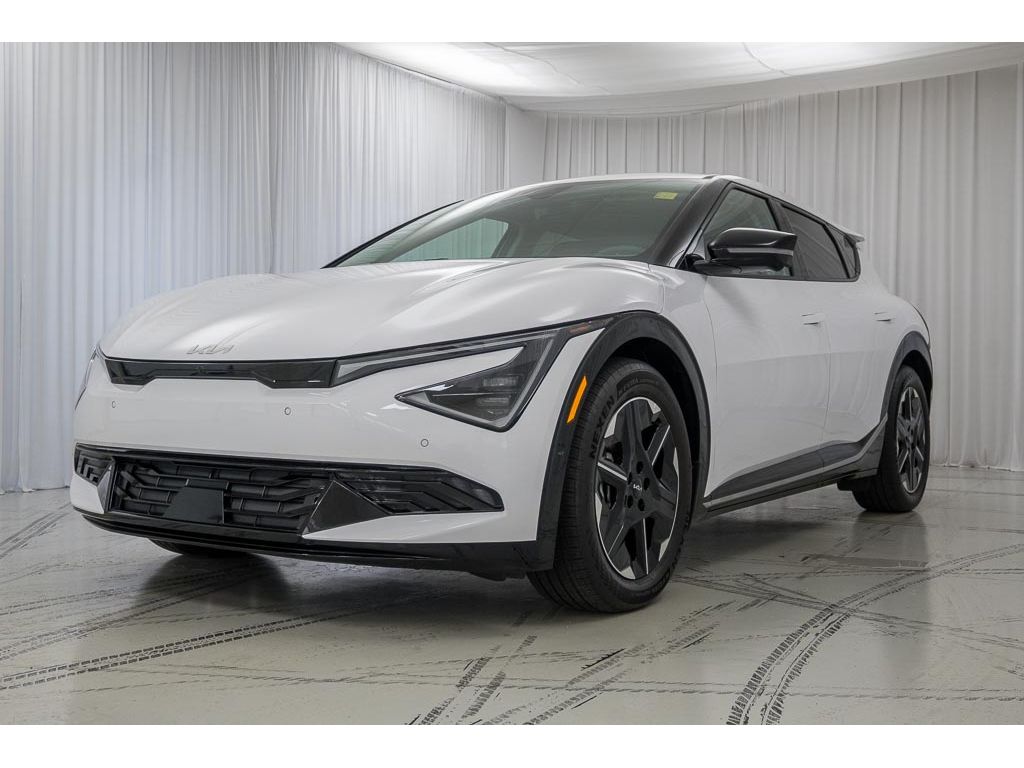 2025 Kia EV6 Wind photo 4