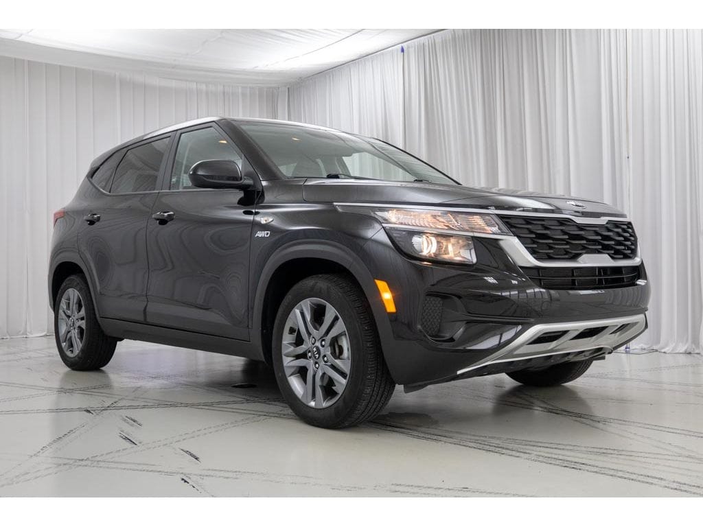 Used 2021 Kia Seltos LX with VIN KNDEPCAA6M7230651 for sale in Wilmington, DE