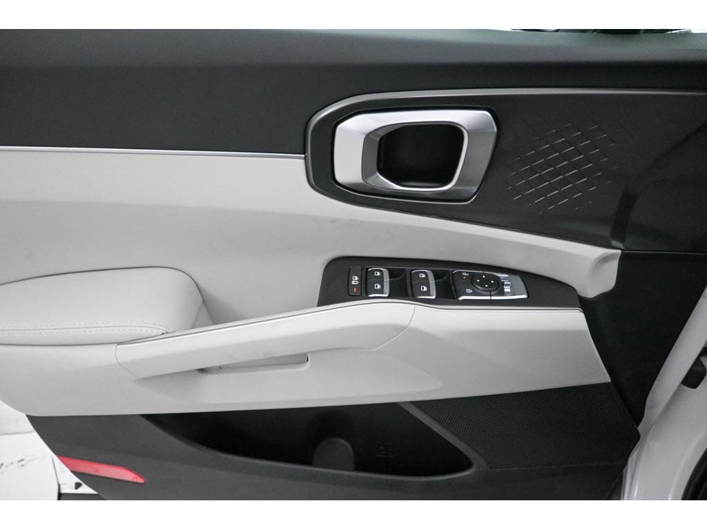 2026 Kia Sorento S - Photo 16