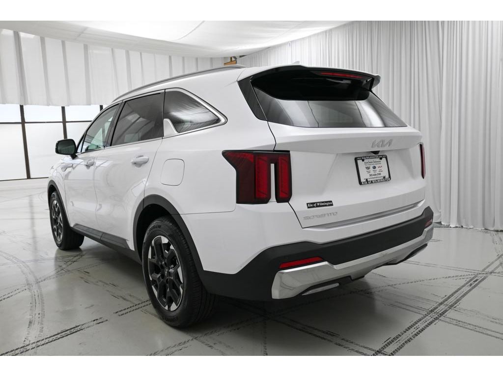2026 Kia Sorento S - Photo 6