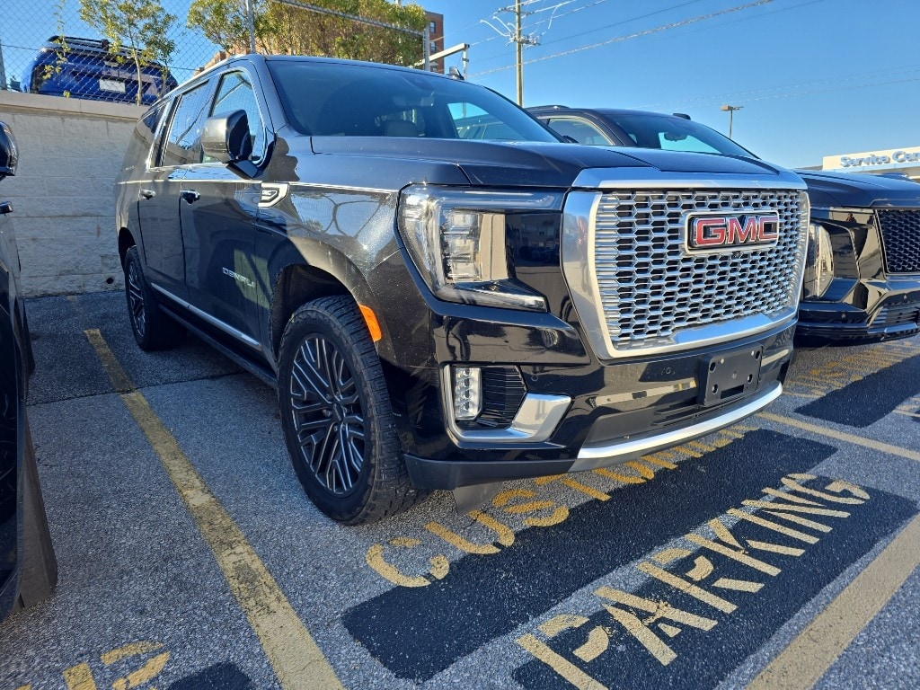 Used 2021 GMC Yukon XL Denali SUV