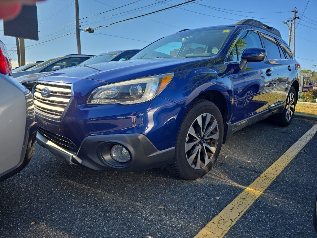 Used 2016 Subaru Outback 3.6R Limited w/ Moonroof + Keyless Access + Nav + EyeSight SUV