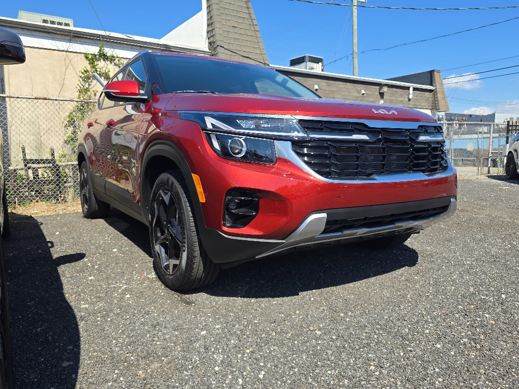 New 2026 Kia Seltos S FWD SUV