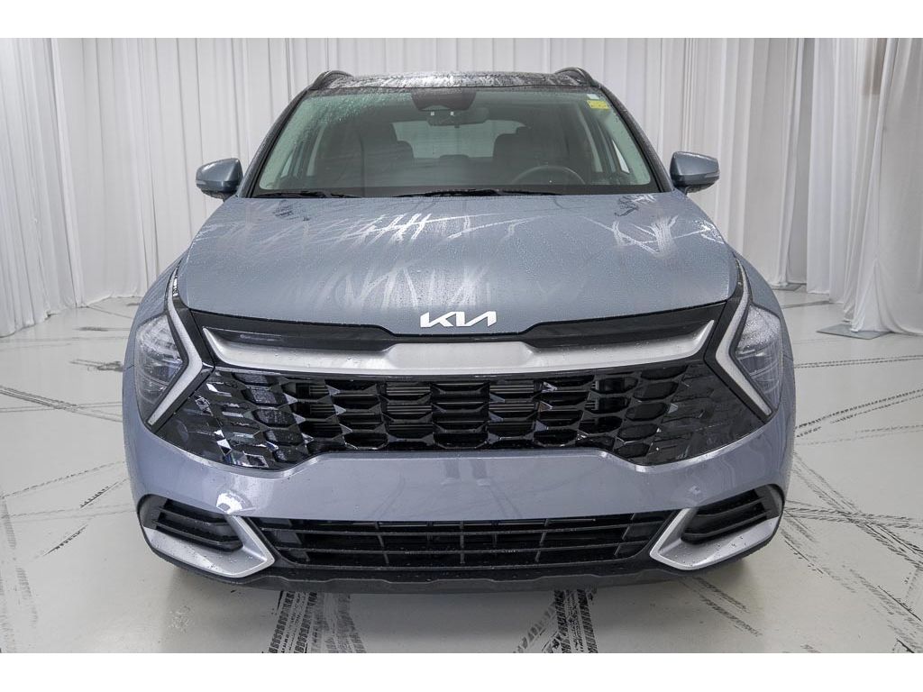 2025 Kia Sportage EX photo 3