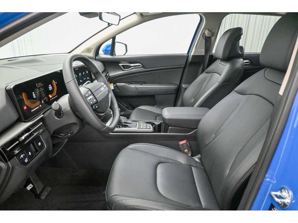 2026 Kia Sportage EX - Photo 17