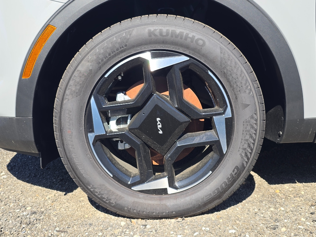 2026 Kia Sportage EX - Photo 8