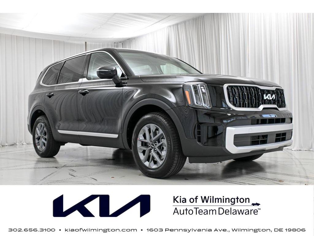 2025 Kia Telluride LX's photo