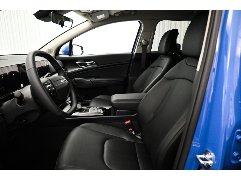 2026 Kia Sportage EX - Photo 17