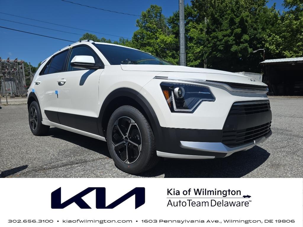 2026 Kia Niro LX HEV's photo