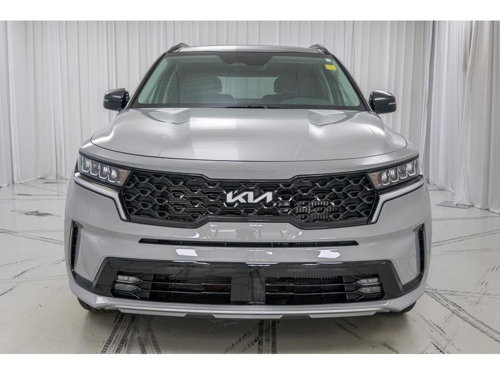 2022 Kia Sorento EX photo 3