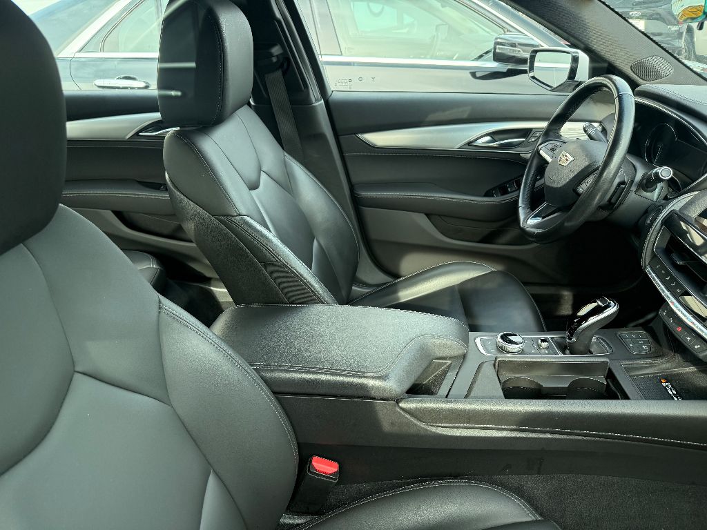 2023 Cadillac CT5 Premium Luxury photo 4