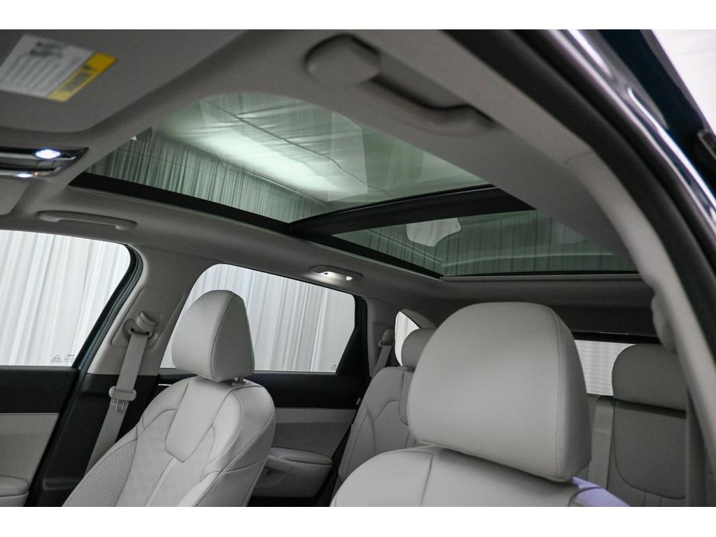 2026 Kia Sorento S - Photo 18