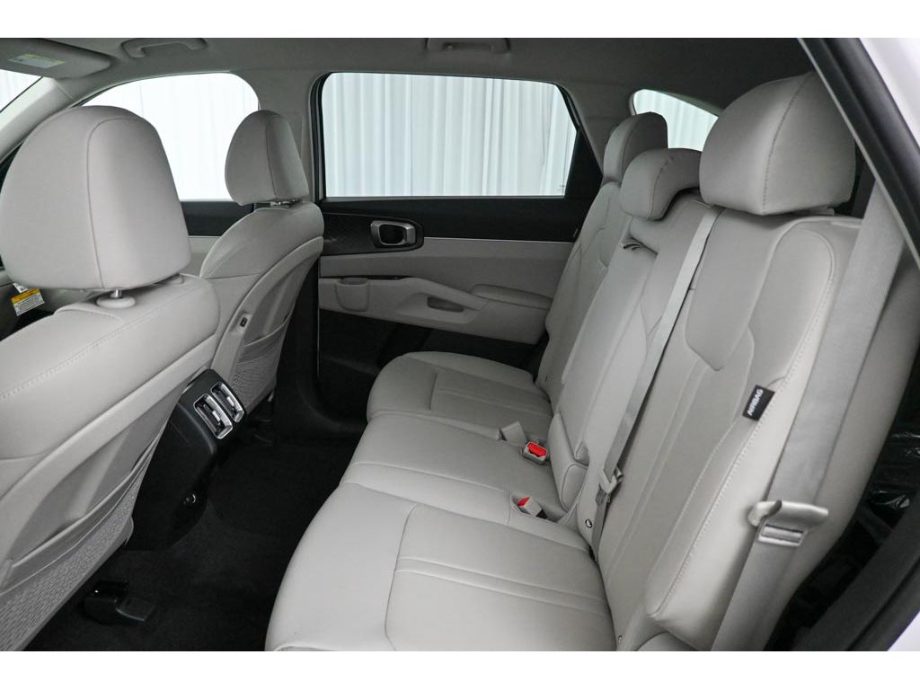 2026 Kia Sorento S - Photo 13