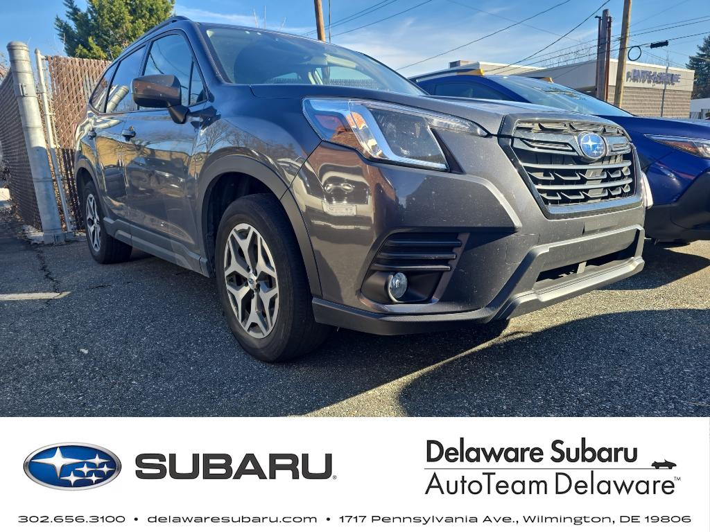 2023 Subaru Forester Premium's photo
