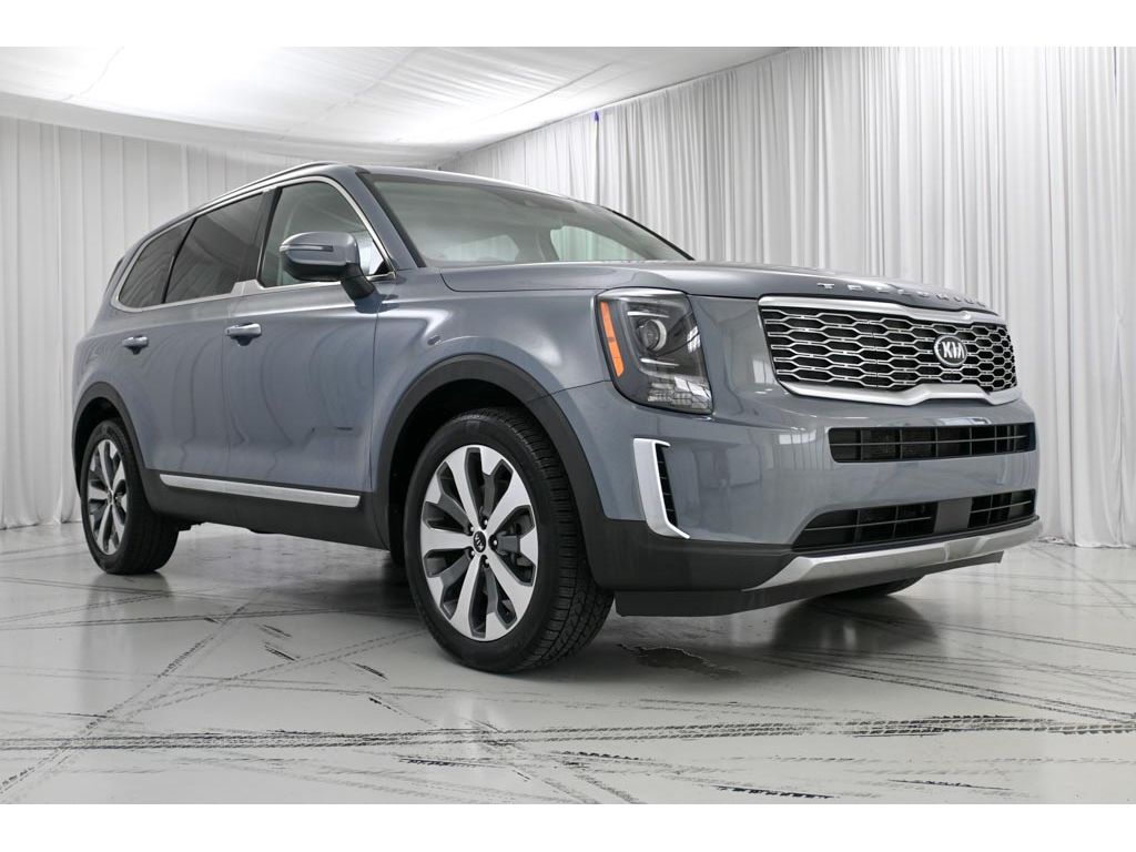 2020 Kia Telluride S photo 2