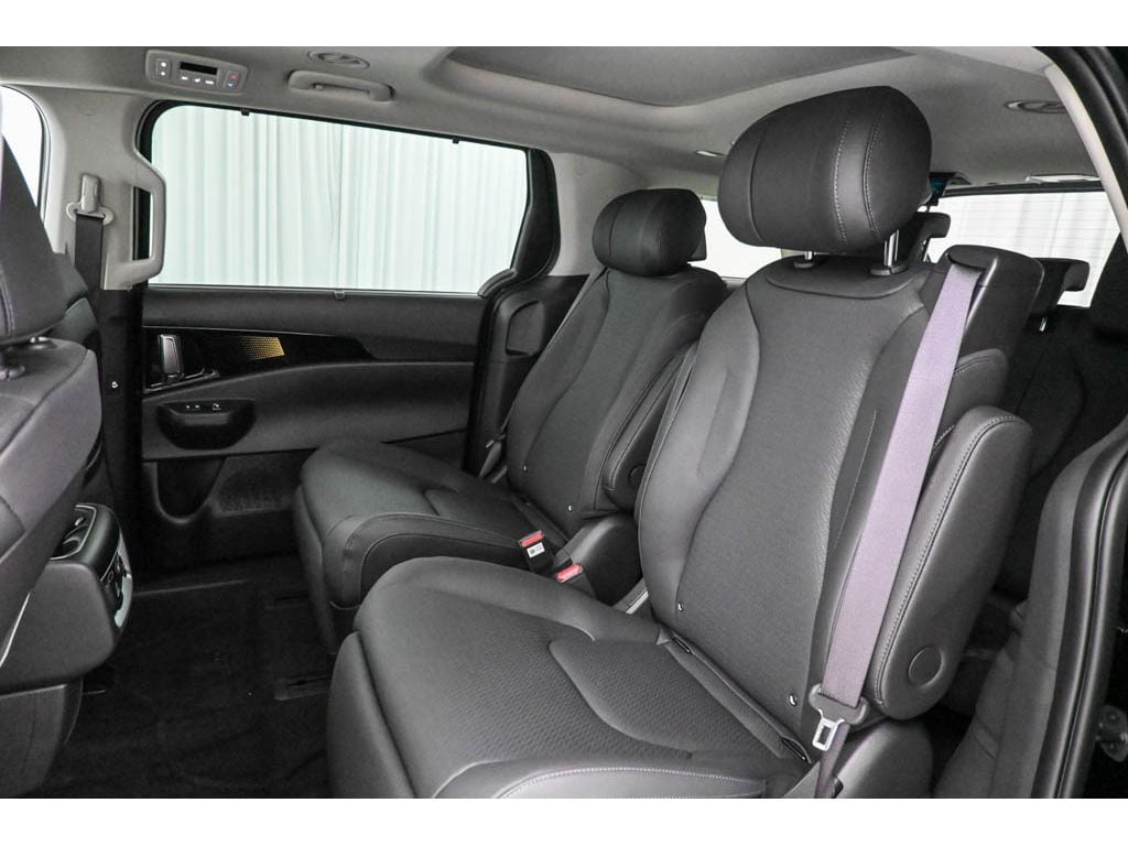 2026 Kia Carnival SX Prestige - Photo 13
