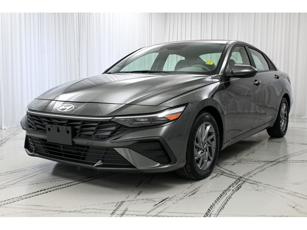 Used 2024 Hyundai Elantra Hybrid Blue Sedan