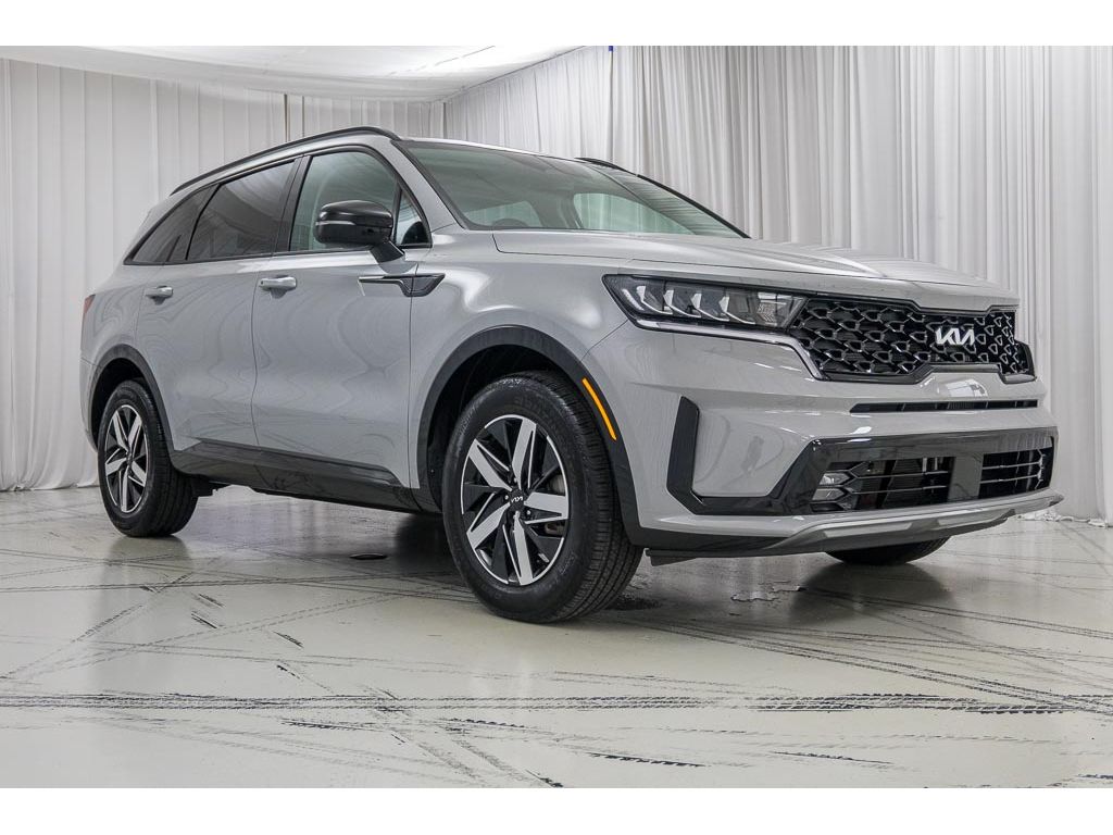 2022 Kia Sorento EX photo 2