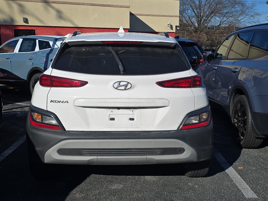 Used 2022 Hyundai Kona SEL w/ Convenience Package SUV