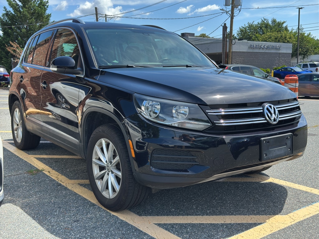 Used 2017 Volkswagen Tiguan Wolfsburg Edition with VIN WVGSV7AX7HK040442 for sale in Wilmington, DE