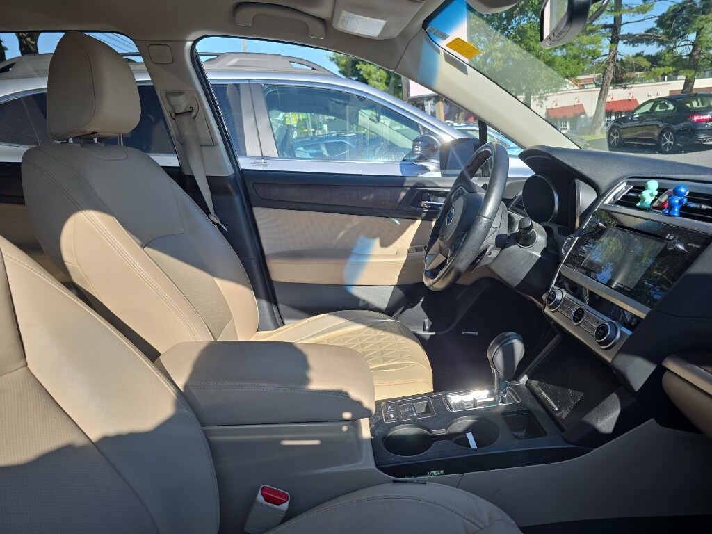 Used 2016 Subaru Outback 3.6R Limited w/ Moonroof + Keyless Access + Nav + EyeSight SUV