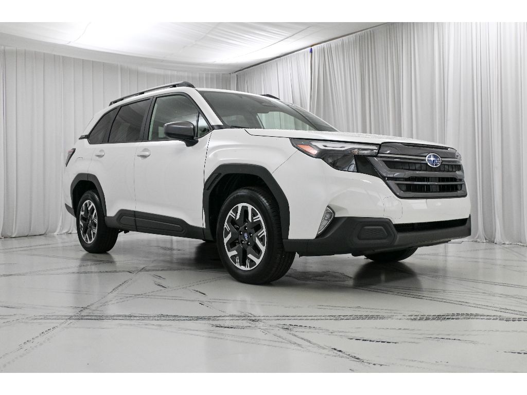 2025 Subaru Forester Premium photo 2