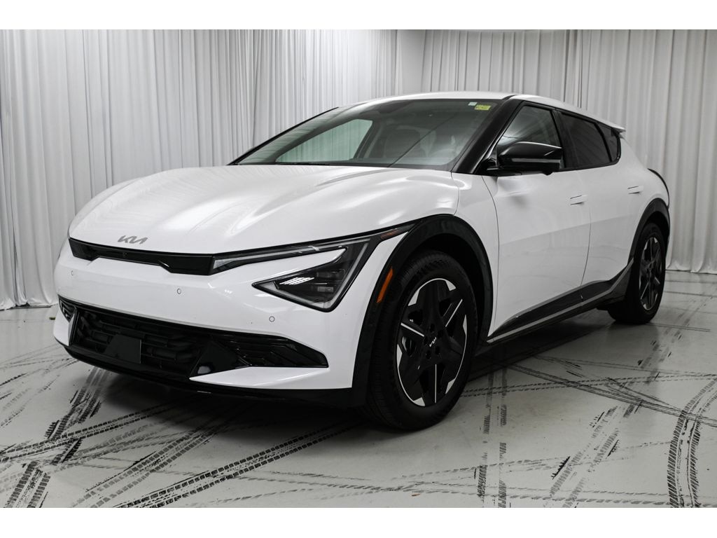 New 2026 Kia EV6 Wind RWD SUV