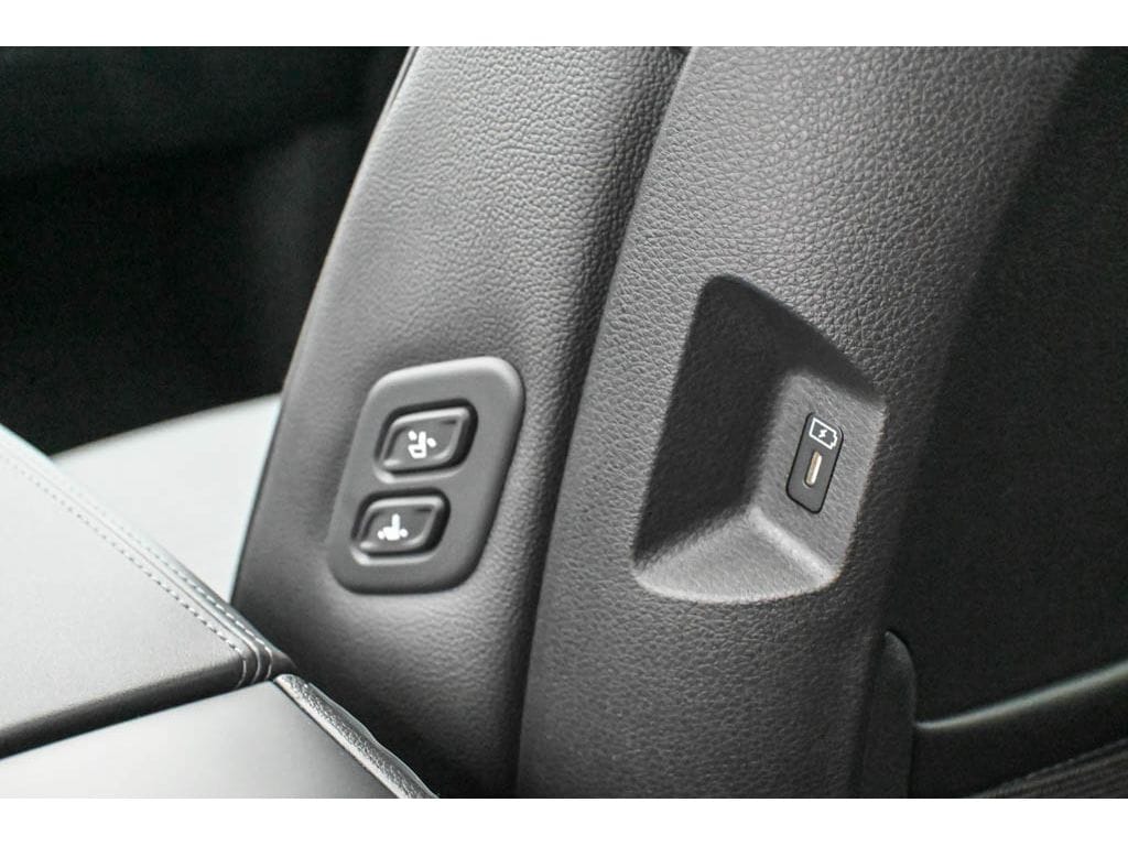 2026 Kia Carnival SX Prestige - Photo 15