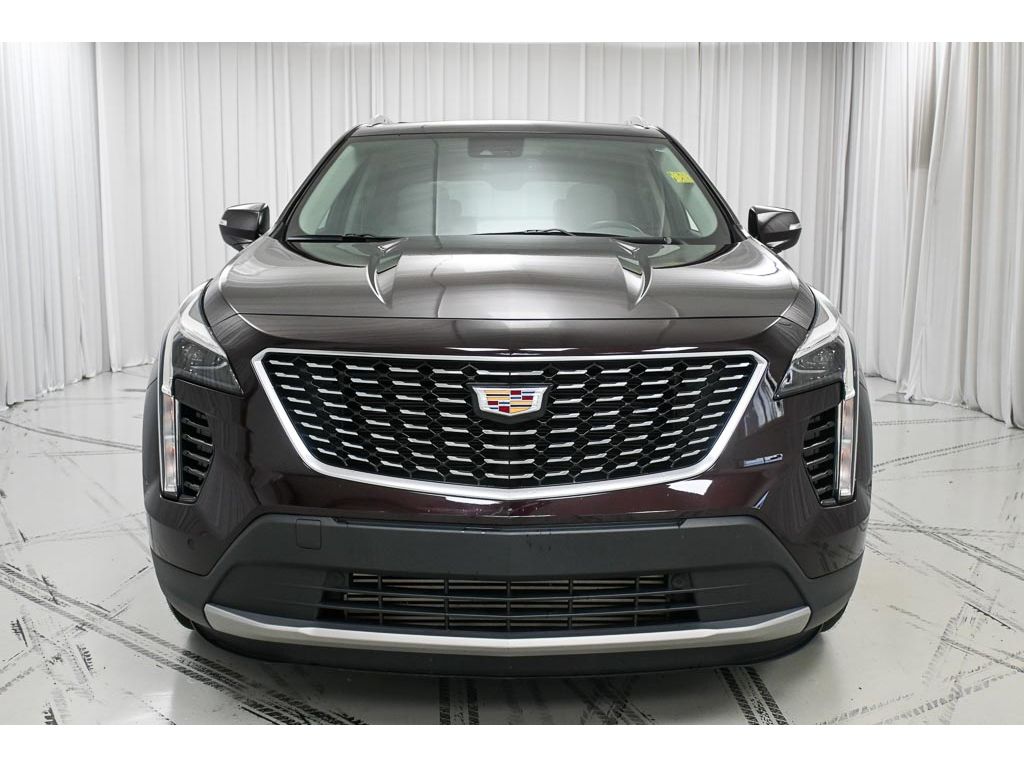 2021 Cadillac XT4 Premium Luxury photo 3