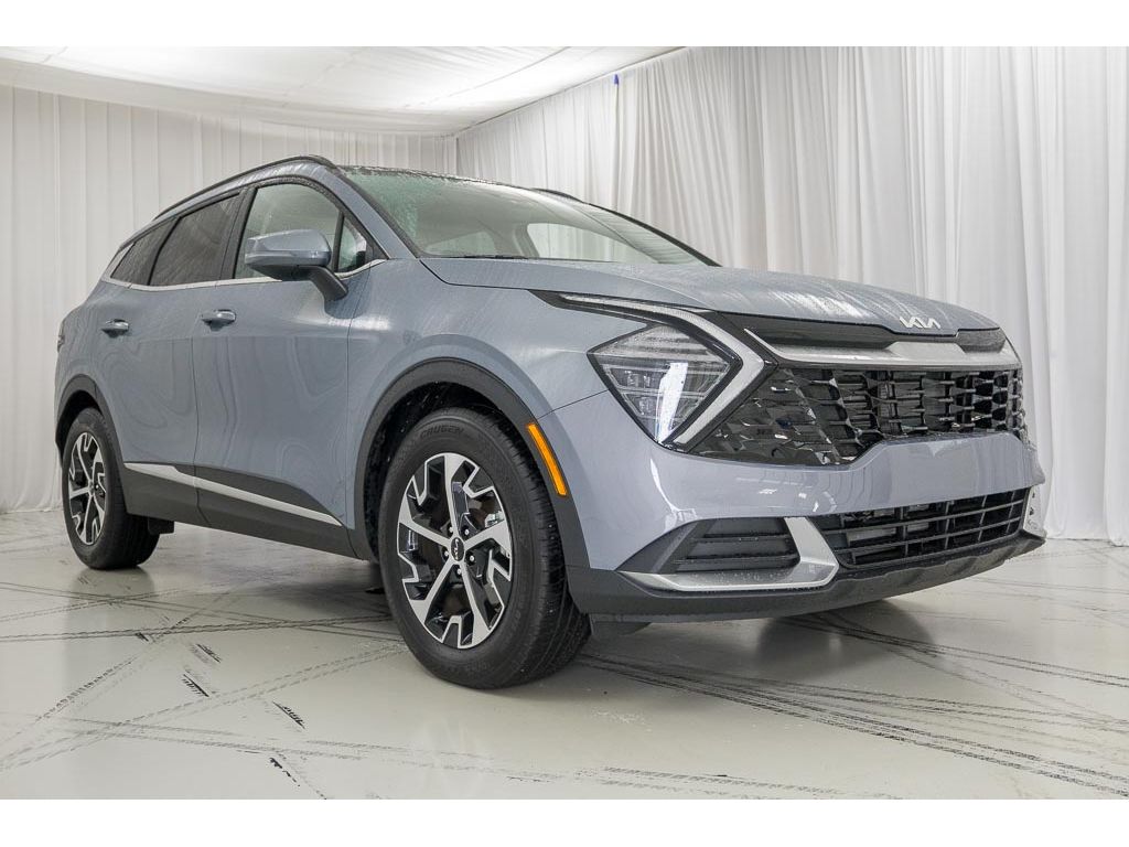 2025 Kia Sportage EX photo 2