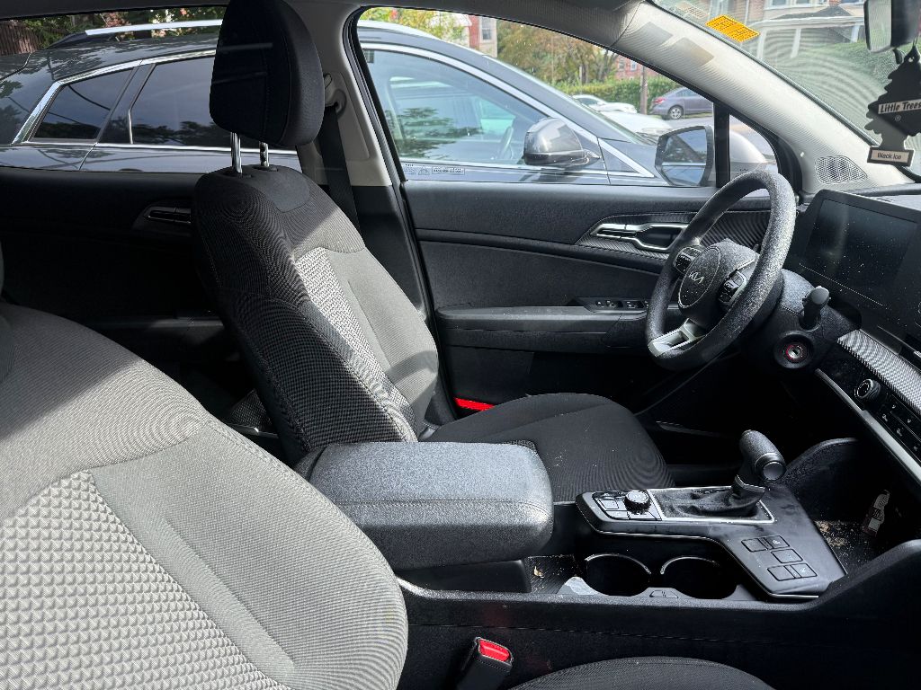 2023 Kia Sportage LX photo 4