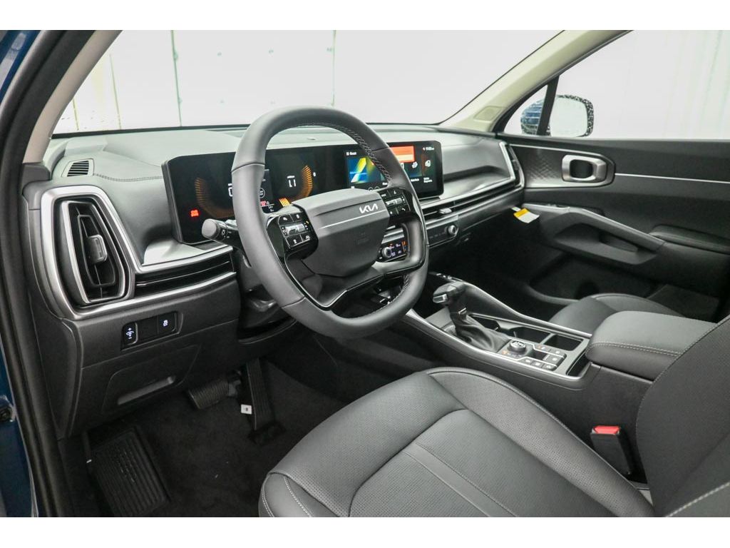2026 Kia Sorento S - Photo 16