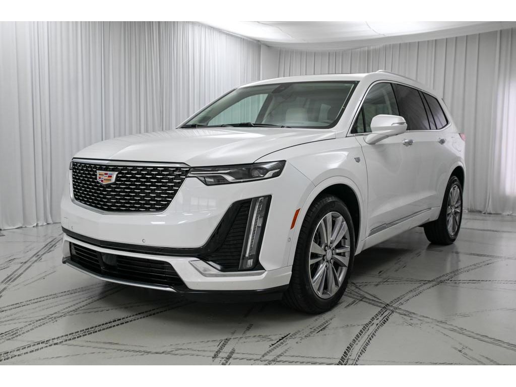 2024 Cadillac XT6 Premium Luxury photo 3
