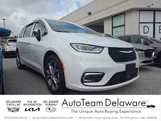 2025 Chrysler Pacifica Pinnacle Van Passenger Van